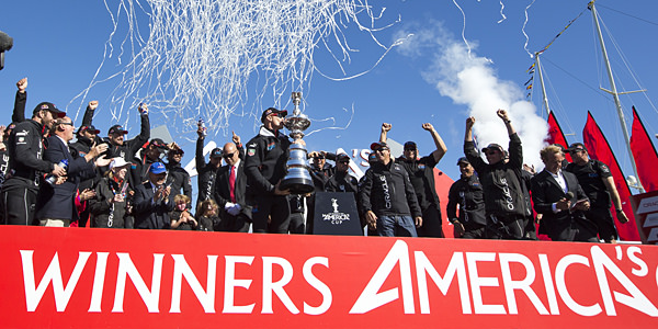 「オラクルチームU.S.A」が第34回アメリカズカップで優勝