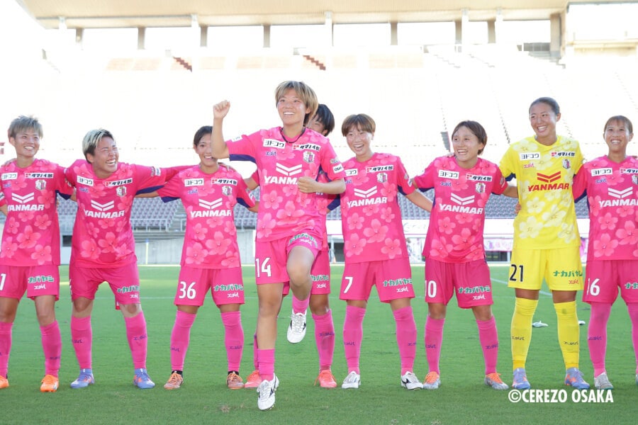 9月のマイ仙台戦では、チームを代表して勝利のダンスを披露した［写真］