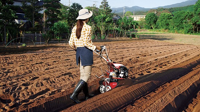Step3 作業のコツ ミニ耕うん機の使い方 ごちそう 家庭菜園 わたしのアグリライフ 農業 ヤンマー